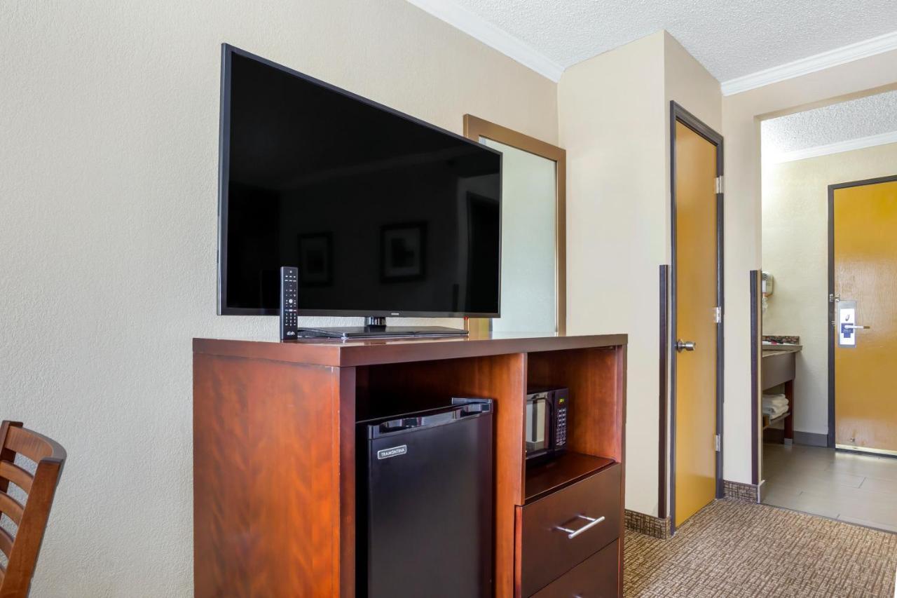 Comfort Inn Hoffman Estates - Schaumburg Экстерьер фото